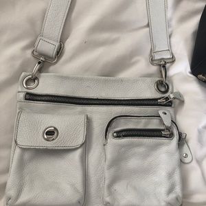 Roots White/Black Crossbody